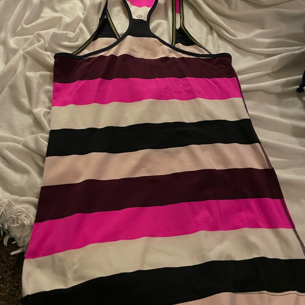 Lululemon - Picture 2 of 2